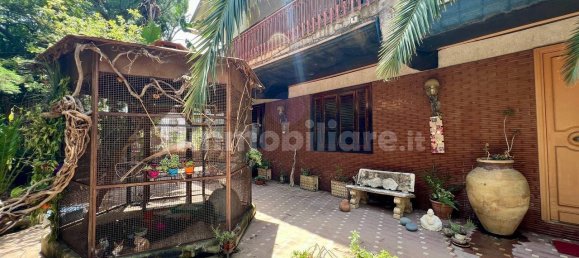 17 Schlafzimmer Villa in Gravina di Catania, Italy, Nr. 190702 32