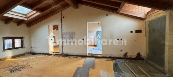 Квартира с 4 спальнями в Кремона, Италия № 73915 15