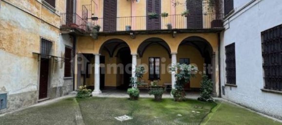 Квартира с 4 спальнями в Кремона, Италия № 73915 7