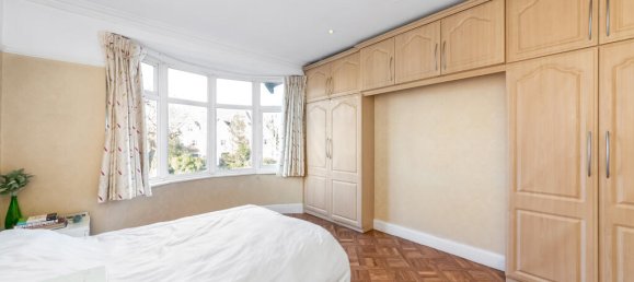 3 bedrooms House in Beckenham, United Kingdom No. 910 18