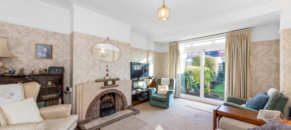 3 bedrooms House in Beckenham, United Kingdom No. 910 2