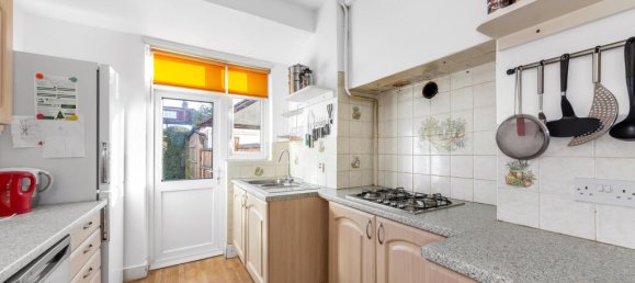 3 bedrooms House in Beckenham, United Kingdom No. 910 16