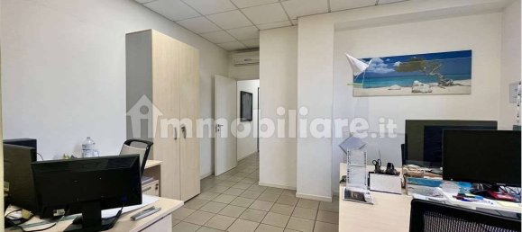 5 rooms Office in Ancona, Italy No. 211820 19