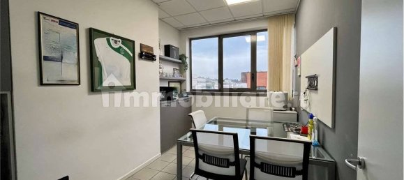 5 rooms Office in Ancona, Italy No. 211820 4