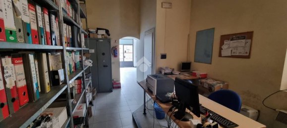 Propriété commerciale à Brescia, Italy 400m² No. 142435 19