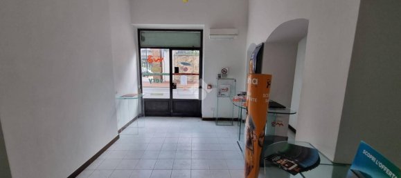 Propriété commerciale à Brescia, Italy 400m² No. 142435 20