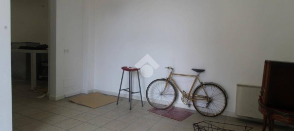 Propriété commerciale à Brescia, Italy 400m² No. 142435 10