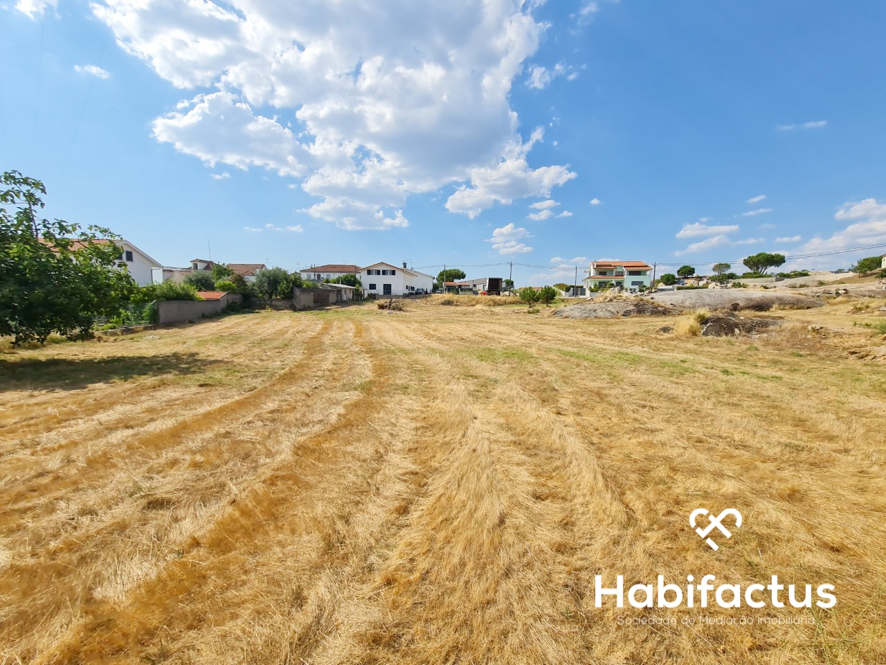  قطعة أرض في Seia, Portugal رقم 77035