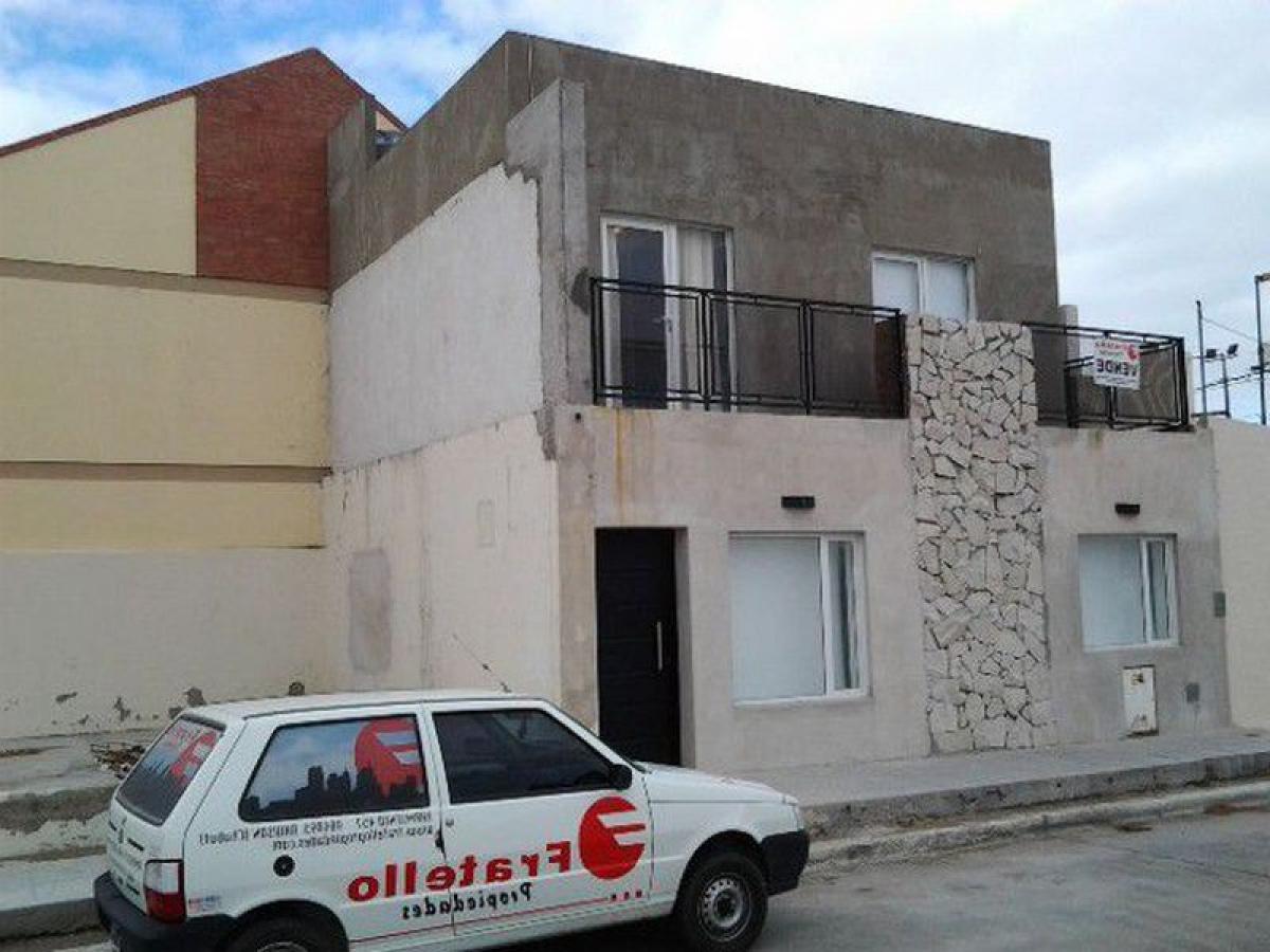 4 bedrooms House in Chubut, Argentina No. 9222