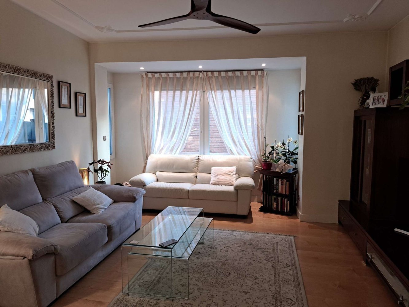 3 bedrooms Apartment in Zaragoza, Spain No. 202924