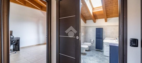 3-salle Appartement à Annone di Brianza, Italy No. 292006 24