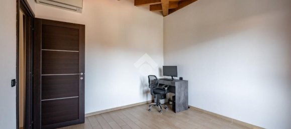 3-salle Appartement à Annone di Brianza, Italy No. 292006 26