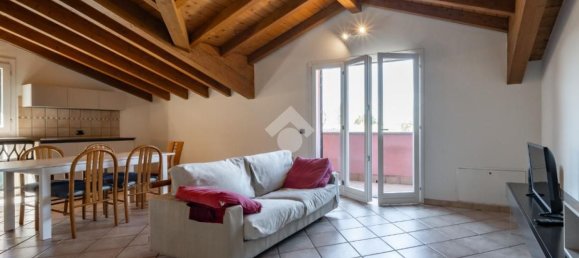 3-salle Appartement à Annone di Brianza, Italy No. 292006 12