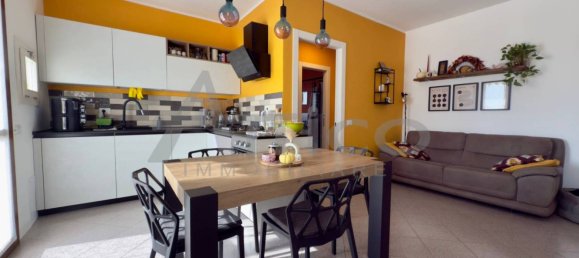 2 bedrooms Apartment in Rovigo, Italy No. 57249 2