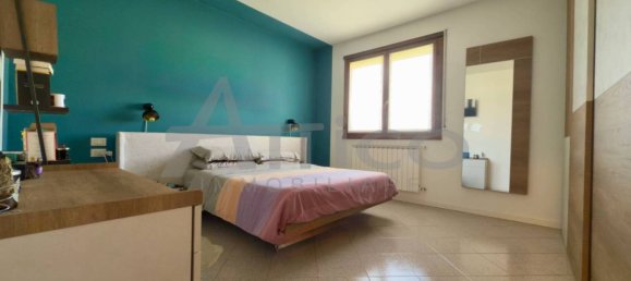 2 bedrooms Apartment in Rovigo, Italy No. 57249 9