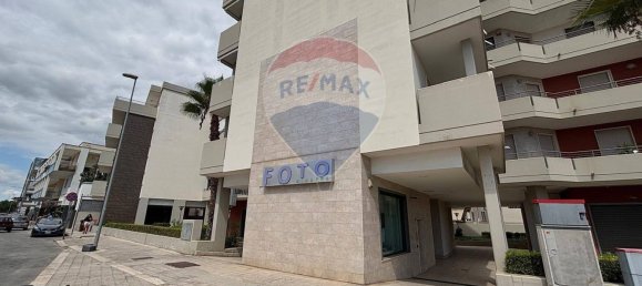 30m² Commercial property in Triggiano, Italy No. 311674 4