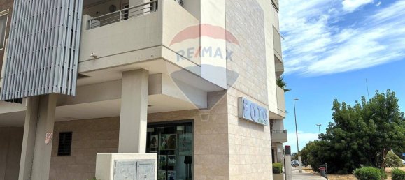 30m² Commercial property in Triggiano, Italy No. 311674 2