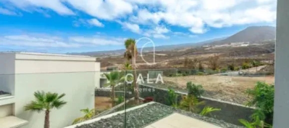 Villa T3 em Guia de Isora, Spain N.º 141919 14