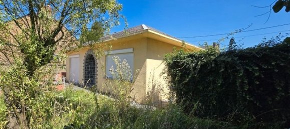 2 bedrooms House in Hirson, France No. 158094 2