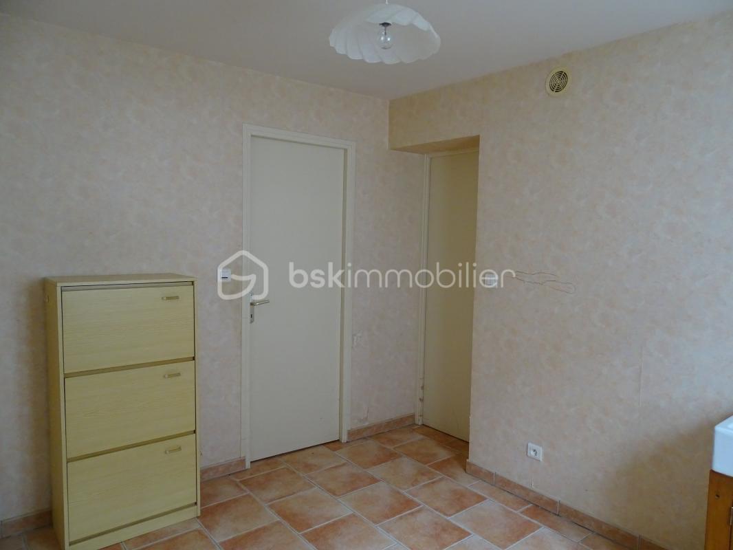 Casa de 3 dormitorios en Autry-le-Chatel, France No. 71849