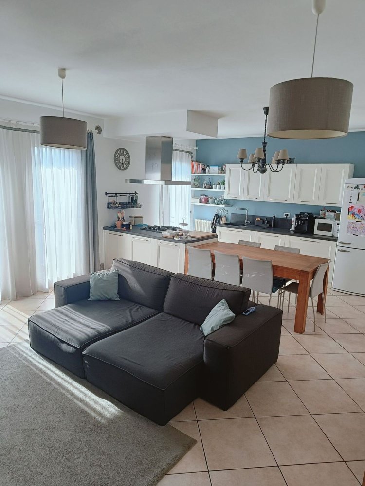 4 bedrooms Duplex in Resana, Italy No. 338554