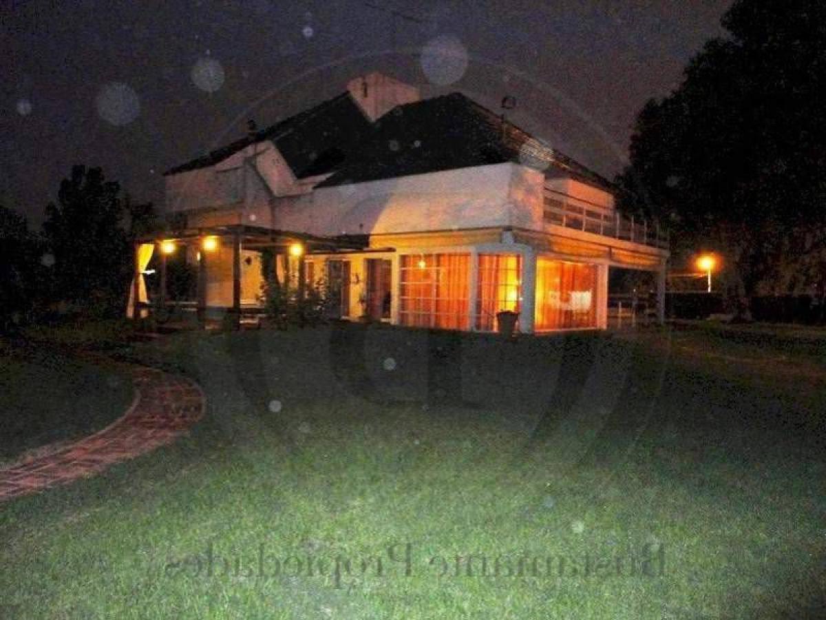 3 bedrooms House in Pilar, Argentina No. 78450