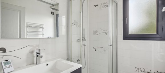 4 bedrooms House in Chatou, France No. 184180 10