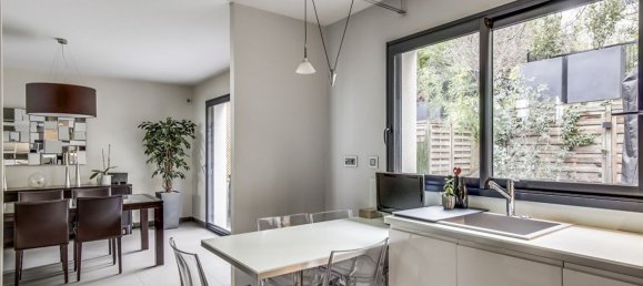 4 bedrooms House in Chatou, France No. 184180 5