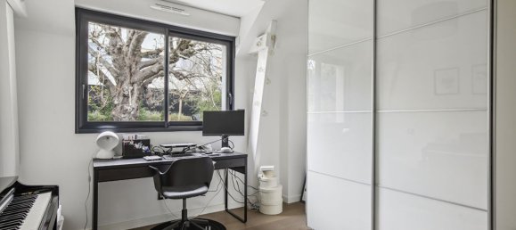 4 bedrooms House in Chatou, France No. 184180 13