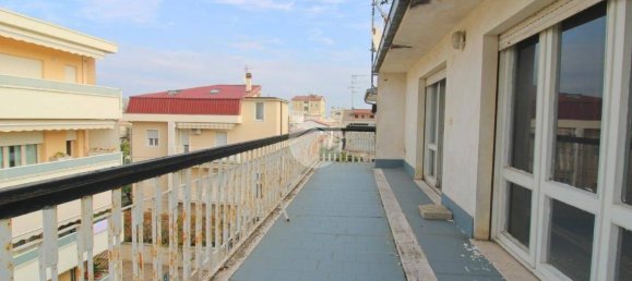2 bedrooms Penthouse in Roseto degli Abruzzi, Italy No. 272712 19