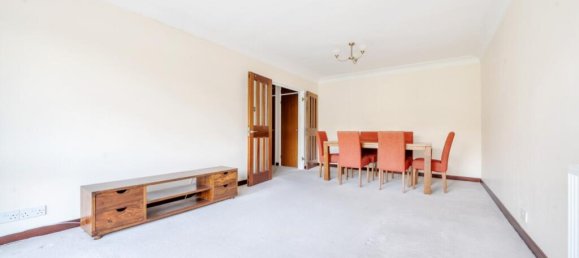 2 bedrooms Apartment in London, United Kingdom No. 13478 4