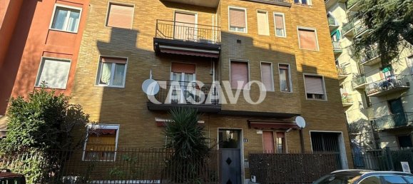 2 bedrooms Apartment in Milan, Italy No. 323188 2