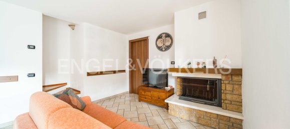 Villa de 3 dormitorios en Cugliate-Fabiasco, Italy No. 130989 18