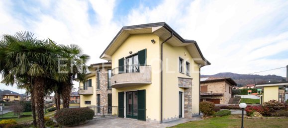 Villa de 3 dormitorios en Cugliate-Fabiasco, Italy No. 130989 5