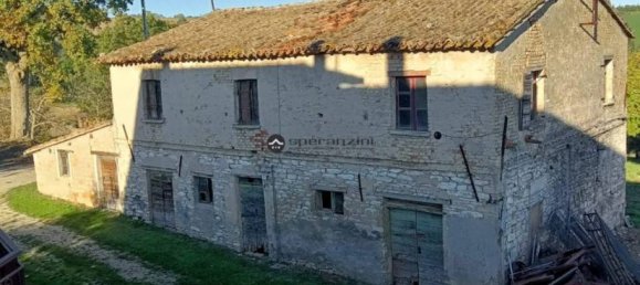 4 Schlafzimmer Villa in Isola del Piano, Italy, Nr. 156236 9