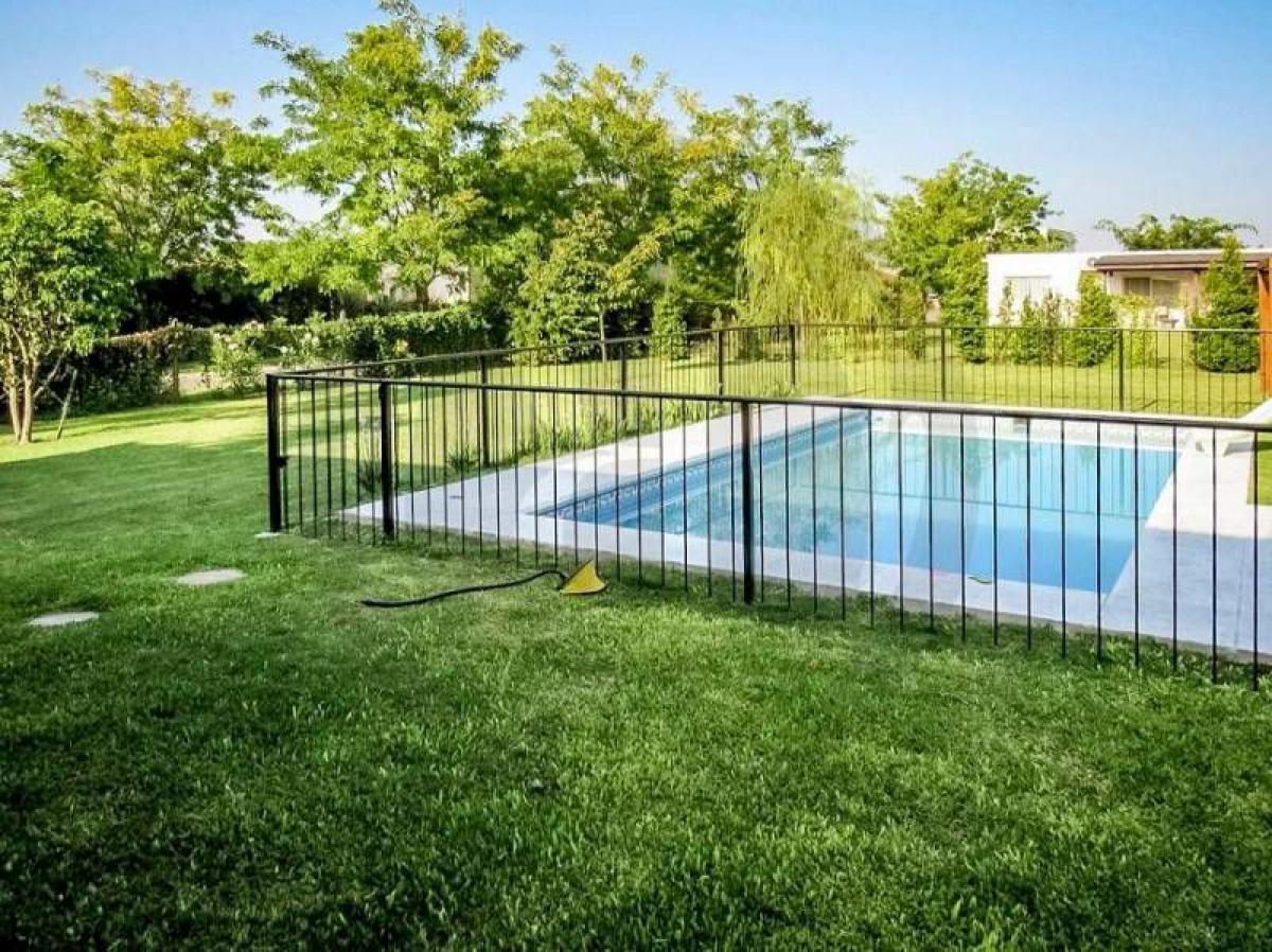 3 bedrooms House in Tigre, Argentina No. 72090