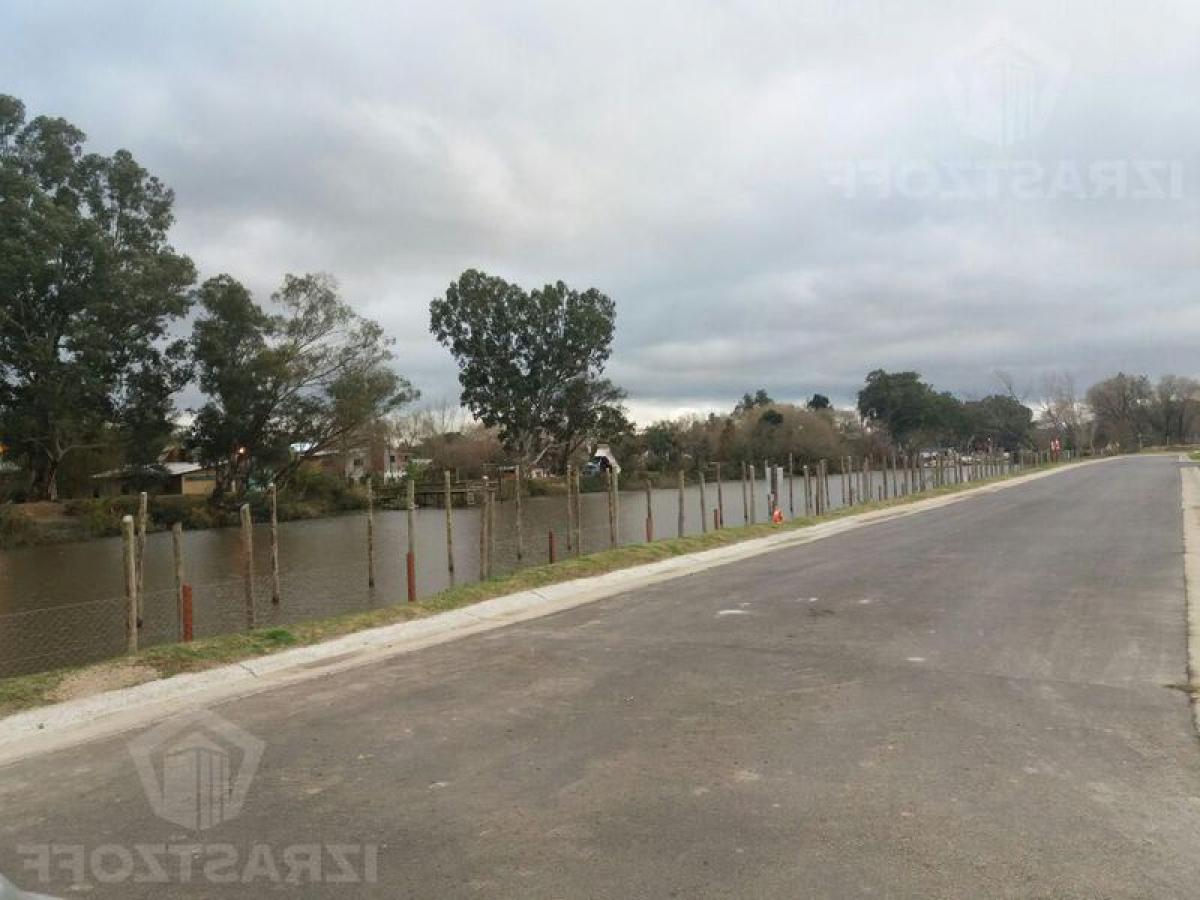  قطعة أرض في Tigre, Argentina رقم 38657