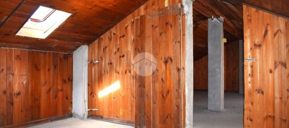 4 rooms House in Esine, Italy No. 314791 16