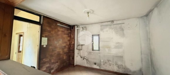 4 rooms House in Esine, Italy No. 314791 9