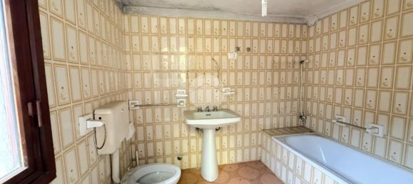 4 rooms House in Esine, Italy No. 314791 5