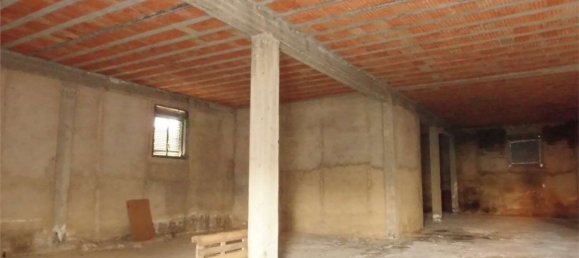 430m² Warehouse in Agrigento, Italy No. 141133 3