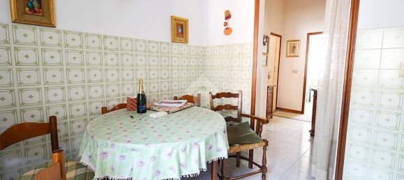 2 Schlafzimmer Wohnung in Livorno, Italy, Nr. 286033 6
