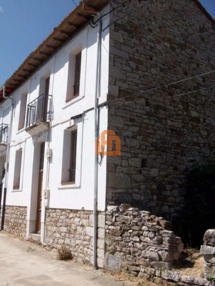 3 Schlafzimmer Haus in La Pola de Gordon, Spain, Nr. 78608