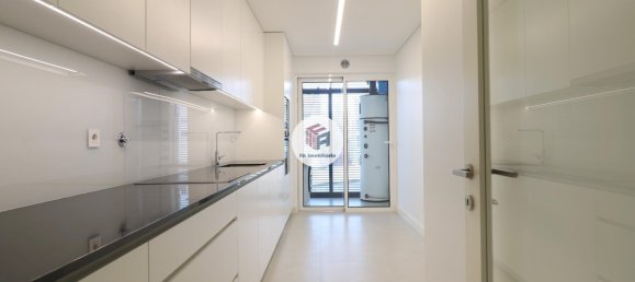 3 bedrooms Apartment in Matosinhos, Portugal No. 161692 3