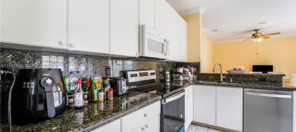 4 Schlafzimmer Villa in Miami, USA, Nr. 615300 17