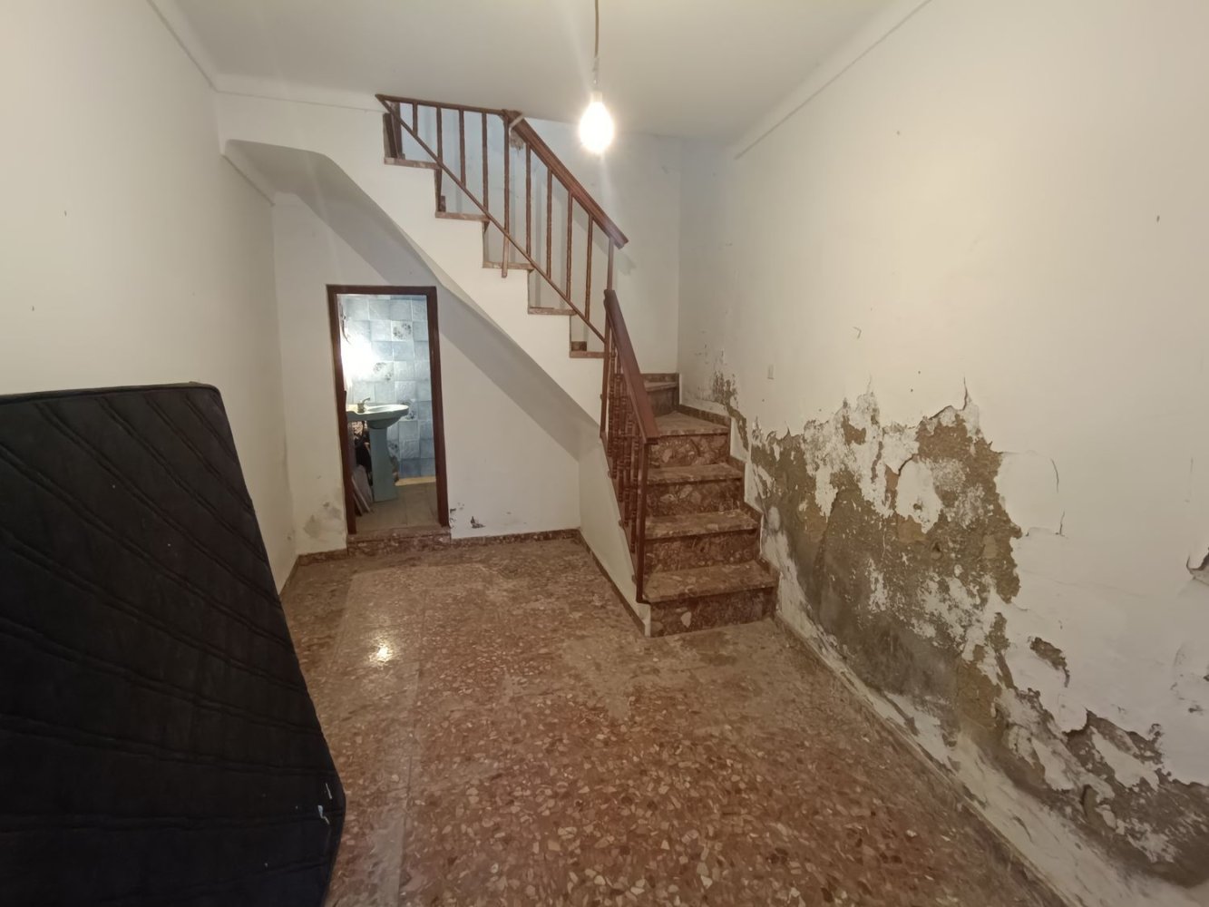 3 bedrooms House in Sayalonga, Spain No. 252347