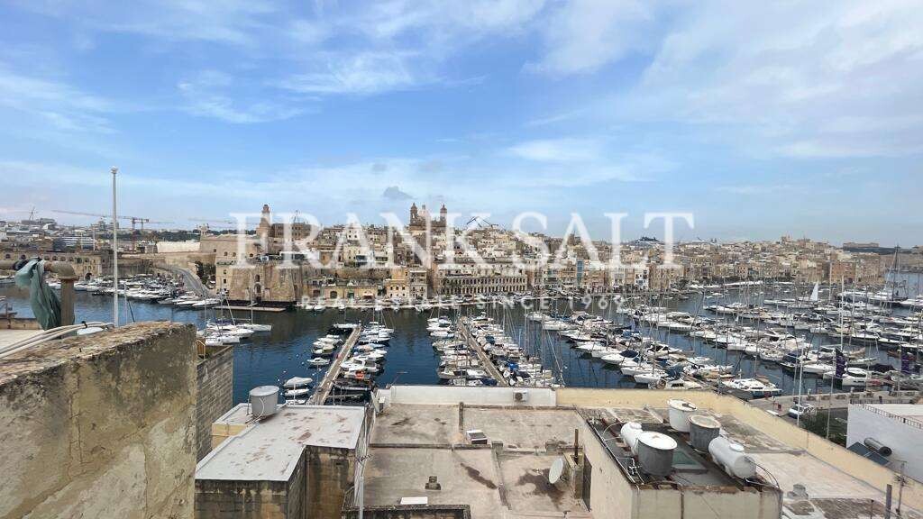 3 Schlafzimmer Stadthaus in Birgu, Malta, Nr. 8421