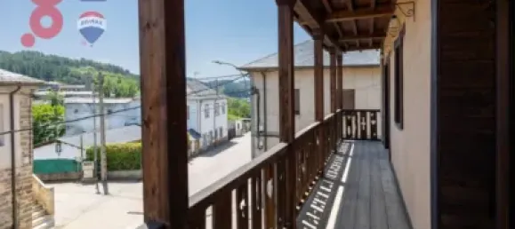 4 bedrooms House in Leon, Spain No. 153896 4