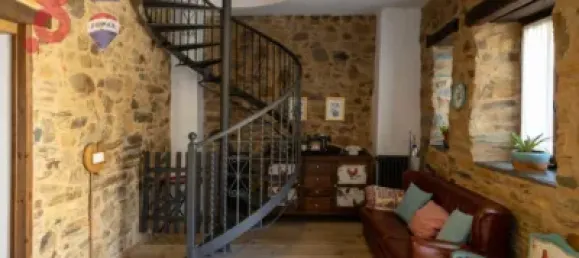 4 bedrooms House in Leon, Spain No. 153896 5