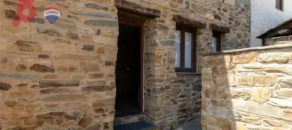 4 bedrooms House in Leon, Spain No. 153896 3